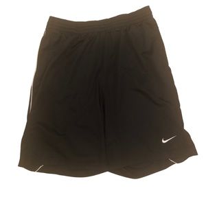 Nike Athletic Shorts men size Large